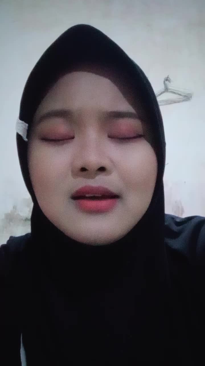 assalamualaikum.. bismillahh semoga ada rezekinya🤲 mohon dukungannya semua 🤗 mohon maaf bikin vidionya seadanyaa 😊 vikania_18tahun_bogor 