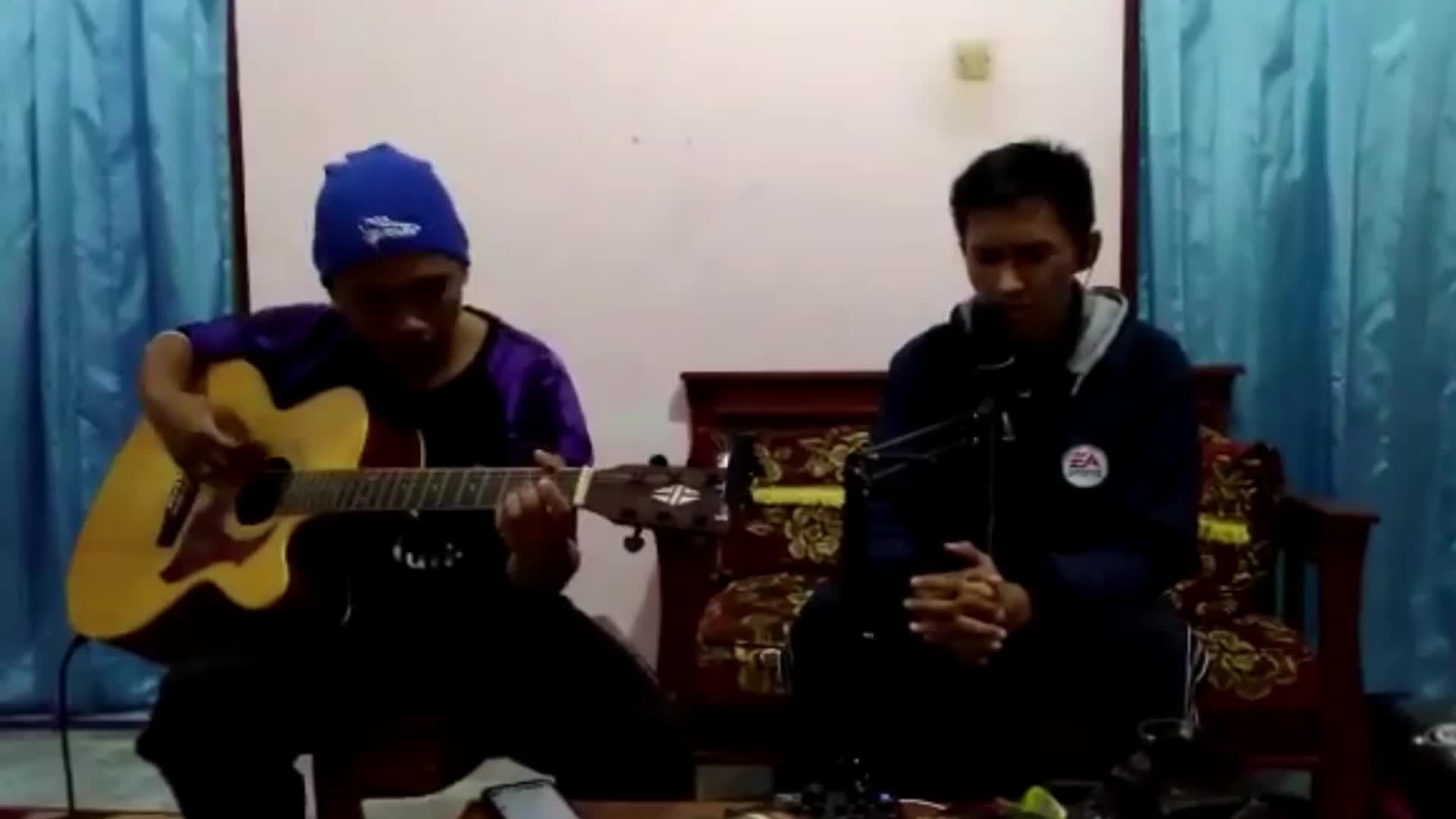 Duet bersama Bang Bayu nyanyi lagu NOAH -Yang Terdalam ... semoga suka dan selamat mendengarkan🙏😁