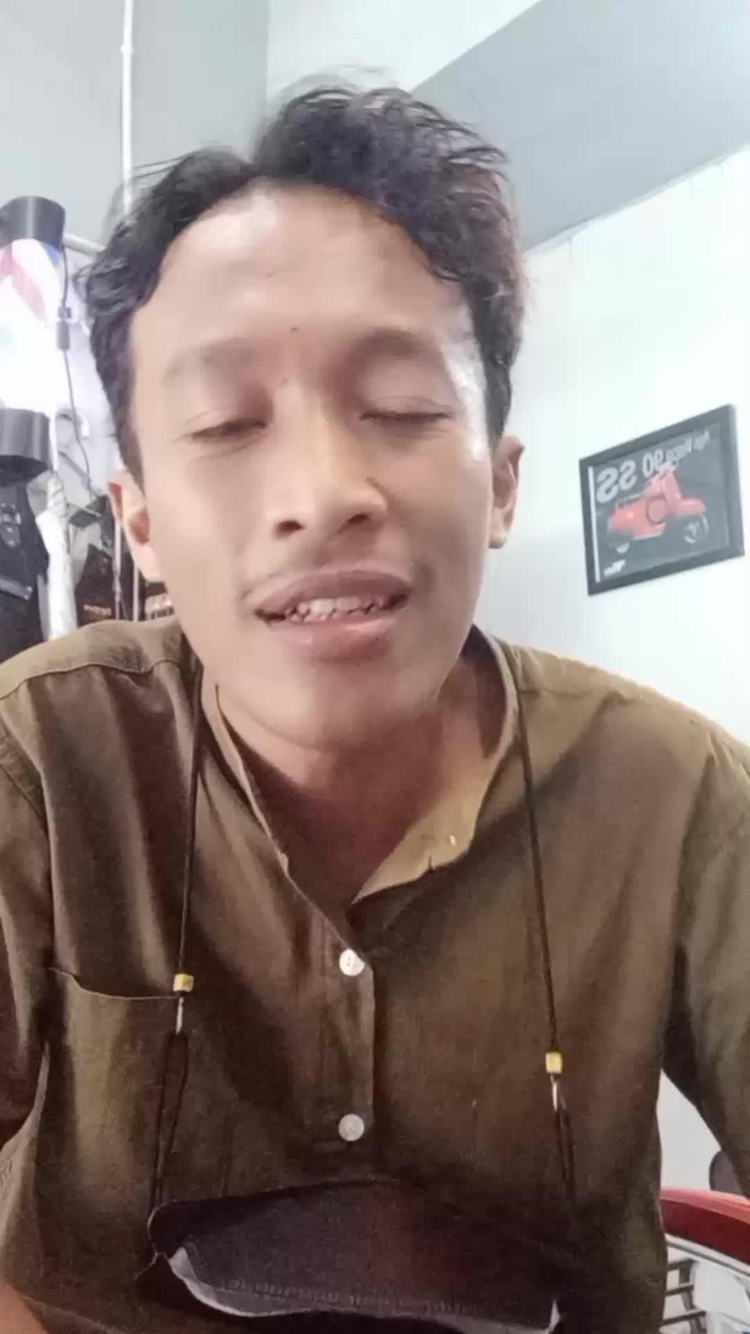 XFI2021 solo khoiruni aziz 26 tahun jawa tengah kabupaten grobogan purwodadi  pergilah kasih ( criyse ) dan Iris ( goo goo dolls )