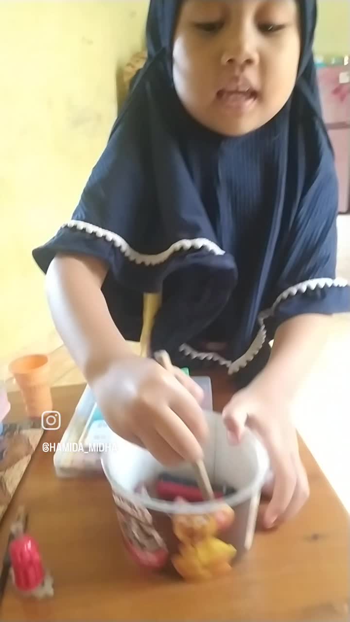 Demo Memasak menggunakan Crayon
