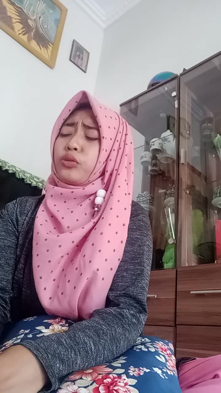 Febria Syabatini, 24 th, asal Pekanbaru, Muhasabah cinta #Voicoframadhangtv