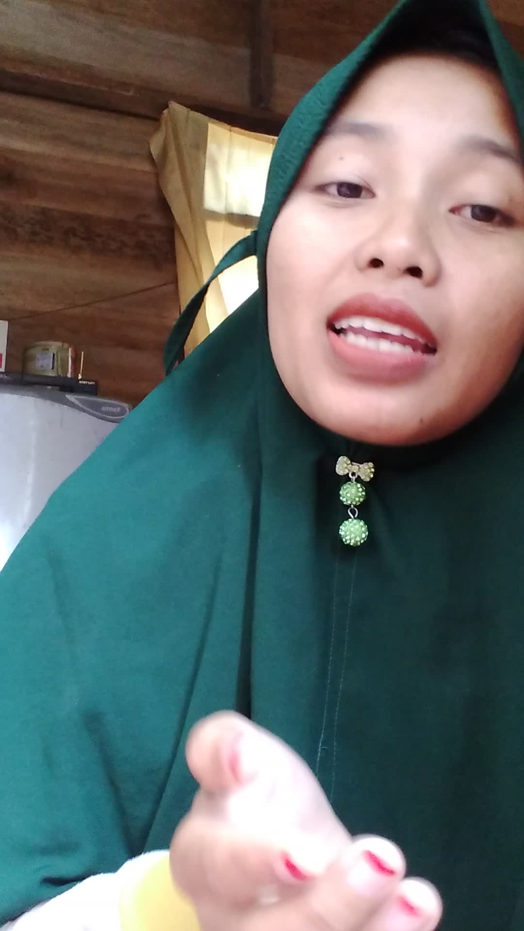 karimah-Suoh,12 agustus 1996 -25thn kota asal liwa-Domisili kota rengat - hobby brnyyi+shalawat-Aisyah Istri Rasulullah #voiceoframadhangtv