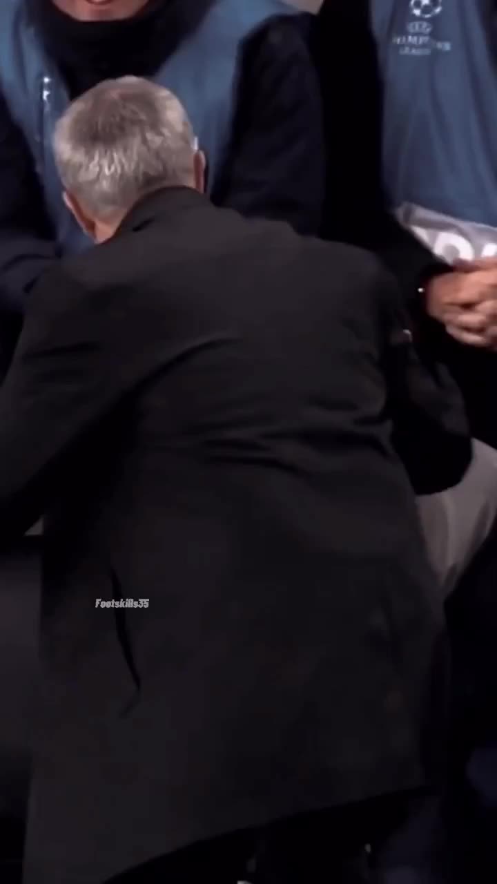Auti Jadi Pahlawan Nih Bocah