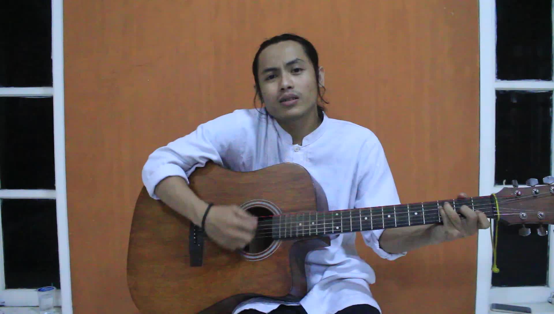 Nama : ade faisal fahrozzi
Umur : 24 tahun 
Kota asal : bekasi
Judul lagu : dengan menyebut nama allah by gigi band/novia kolopaking