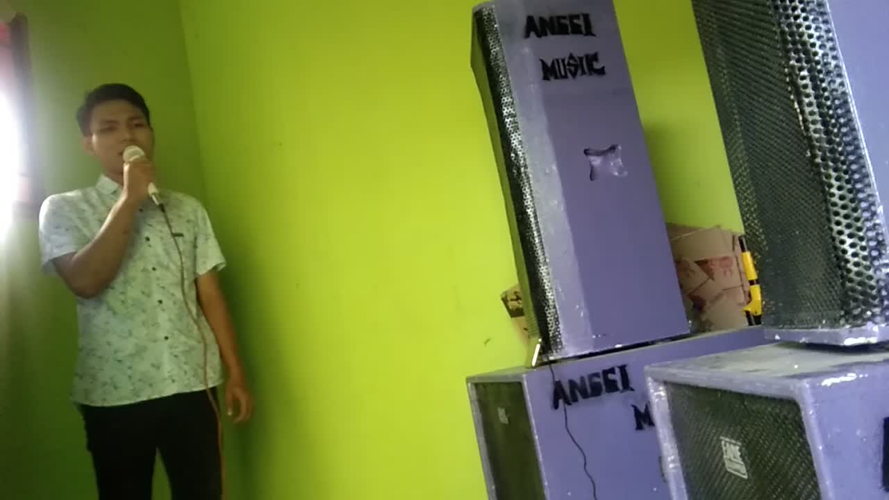 Andmesh Kamaleng- Cinta Luar Biasa (Cover by Yandi Haitami)