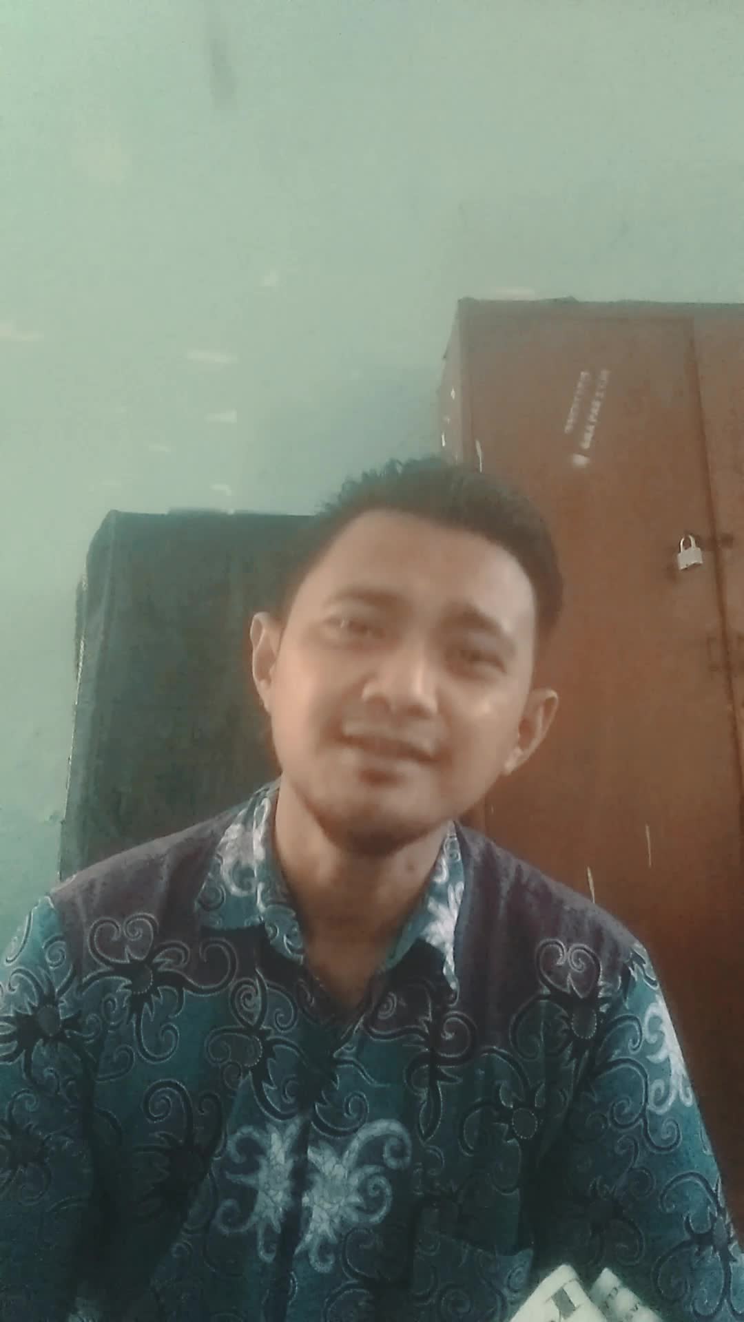 hitam bukan putih @cover