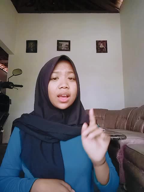 Nama : Pebriana Puspita Sari, Alamat : Magetan Jawa Timur , Usia : 18 tahun