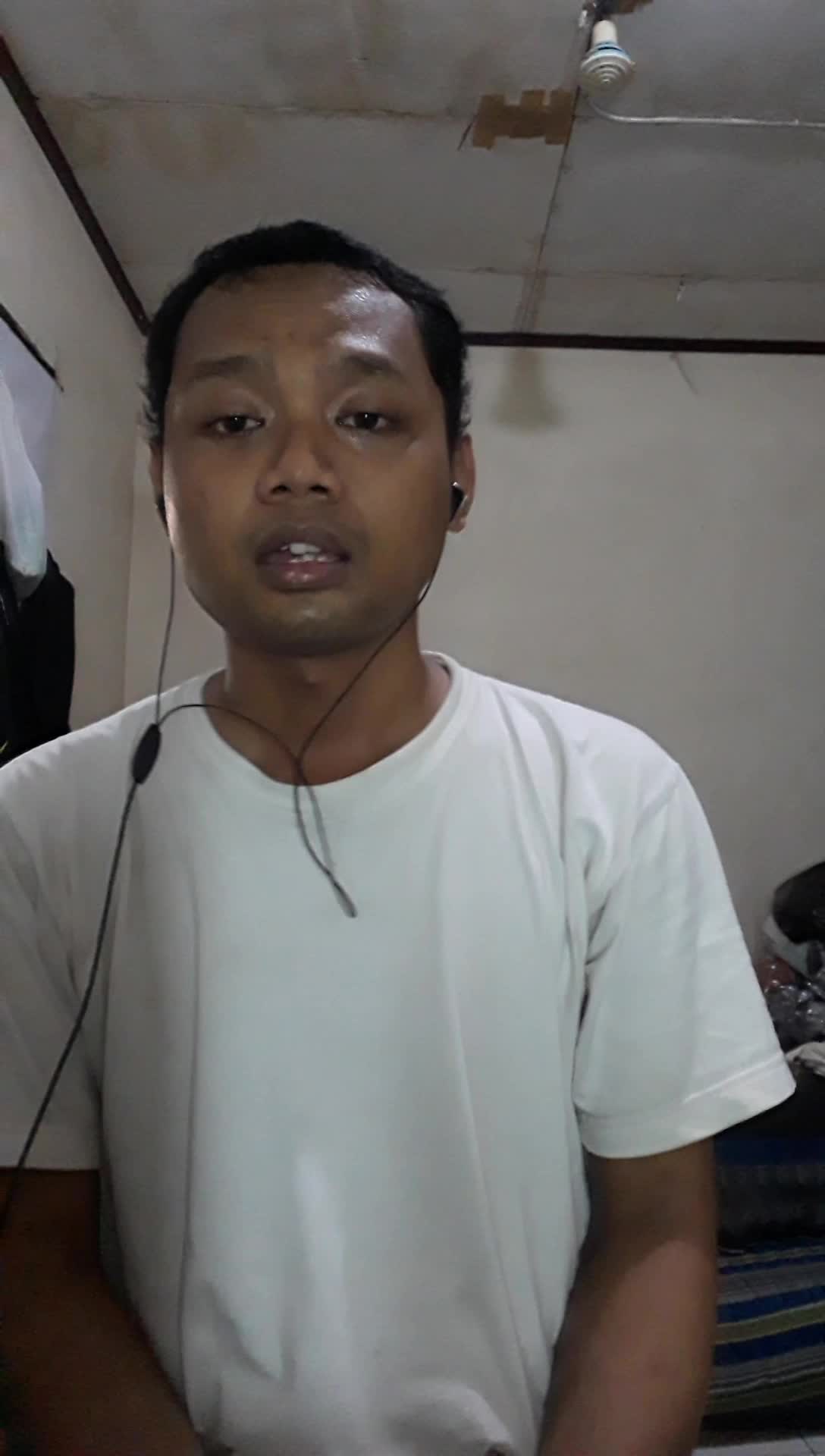 XFI2021 SOLO MUHAMMAD ISMAIL ANSHARI 29 TAHUN JAKARTA REFLECTION-CHRISTINA AGUILERRA