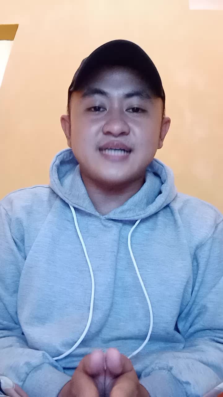 HOLLY FIRDHO (KOTA PALEMBANG) MENARI DI ATAS LUKA-IMAM S ARIFIN