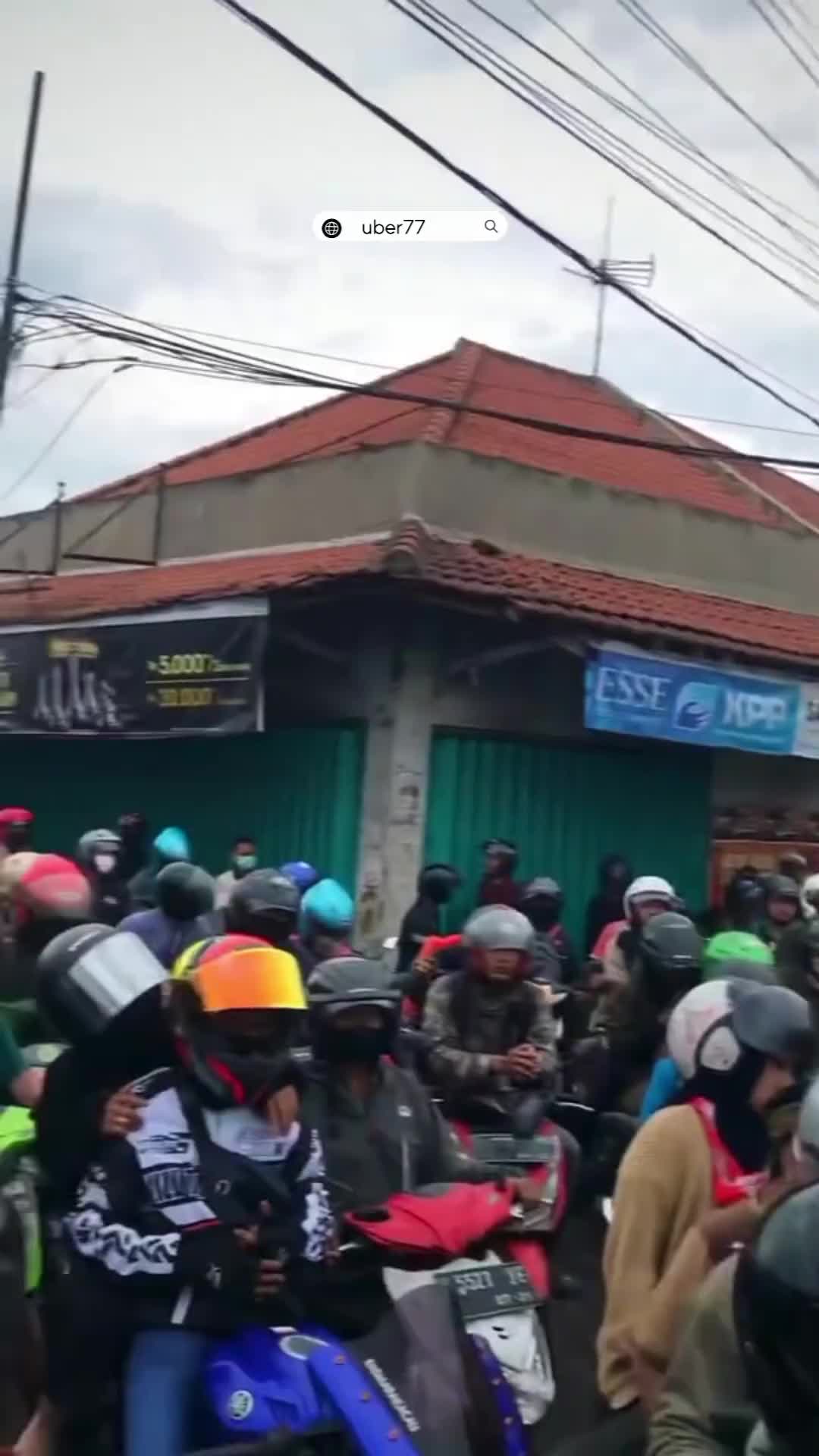 ku tersipu malu bingung harus bagaimana