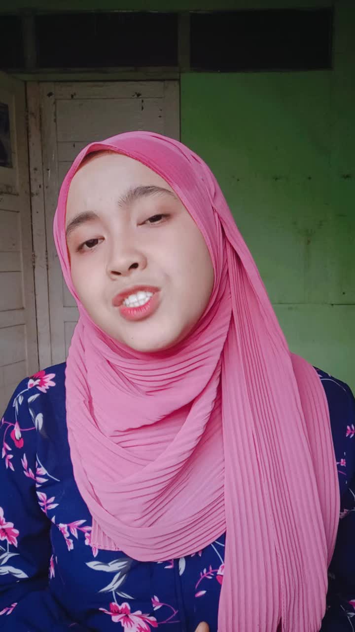 Tia Istiana_21_Jambi_Ya Habibal Qalbi_Aisyah Istri Rasulullah
