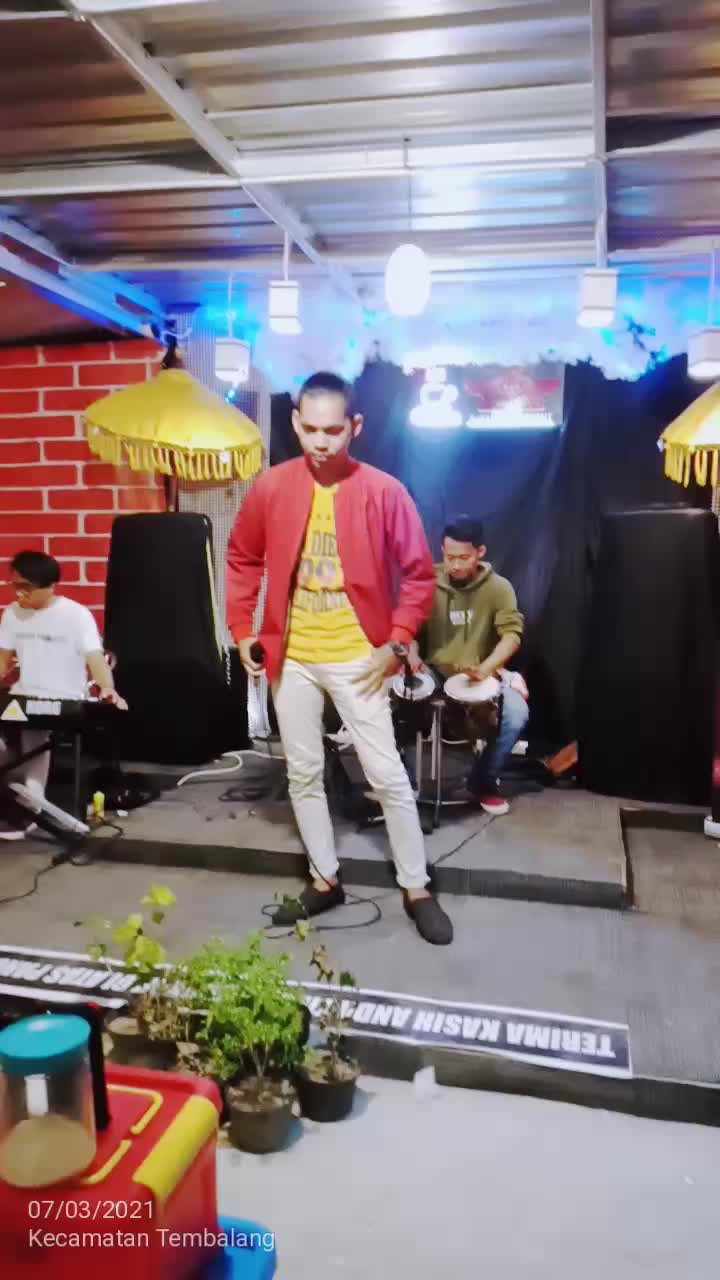 cinta dan dilema