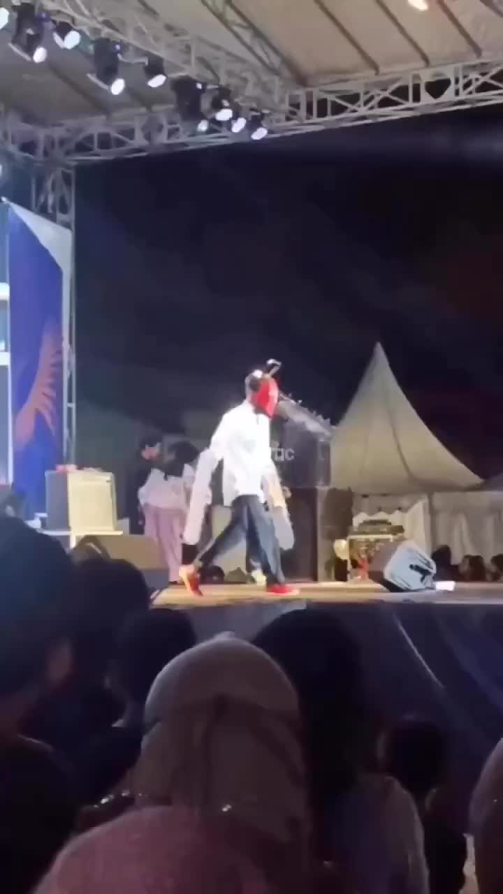 Itu Cuma Gimmick Aja Kok