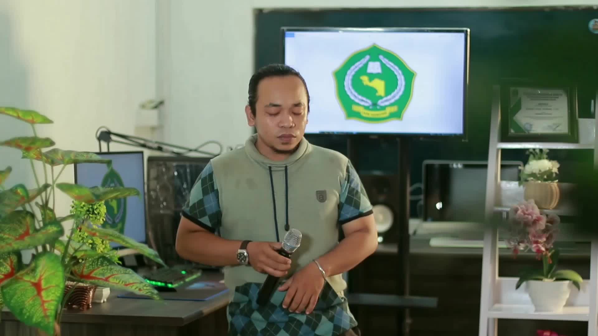 #Firman Ode_28thn_IAIN Sorong Papua Barat_ يارسول الله سلام عليك_"Syiar_melalui_syair_untuk_Indonesia dan Dunia".