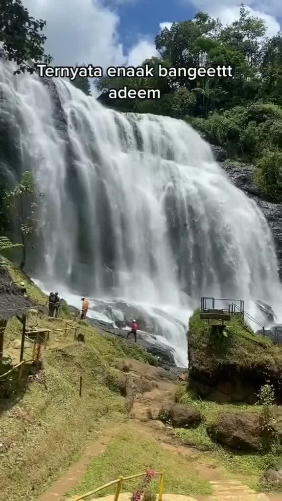 Langsung spill lokasinya aja nih bestie 😍 lokasi ada di Curug Cikondang - Sukadana, Kec. Campaka, Kab. Cianjur 🤩