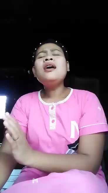 lagu dangdut judul: dilema nama:parigo hatis salam umur:24 tahun alamat: suka makmur provinsi: sumatera Utara
