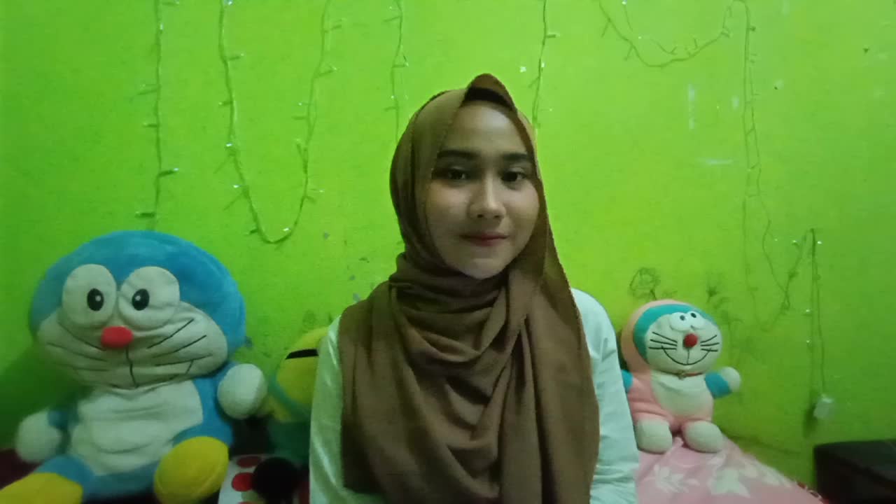 Nama : Neli Oktaviani
Alamat: Brebes Jawa Tengah
Judul : Qomarun
Bismillah semoga dengan bershalawat kita semua mendapat berkah dan syafaat 