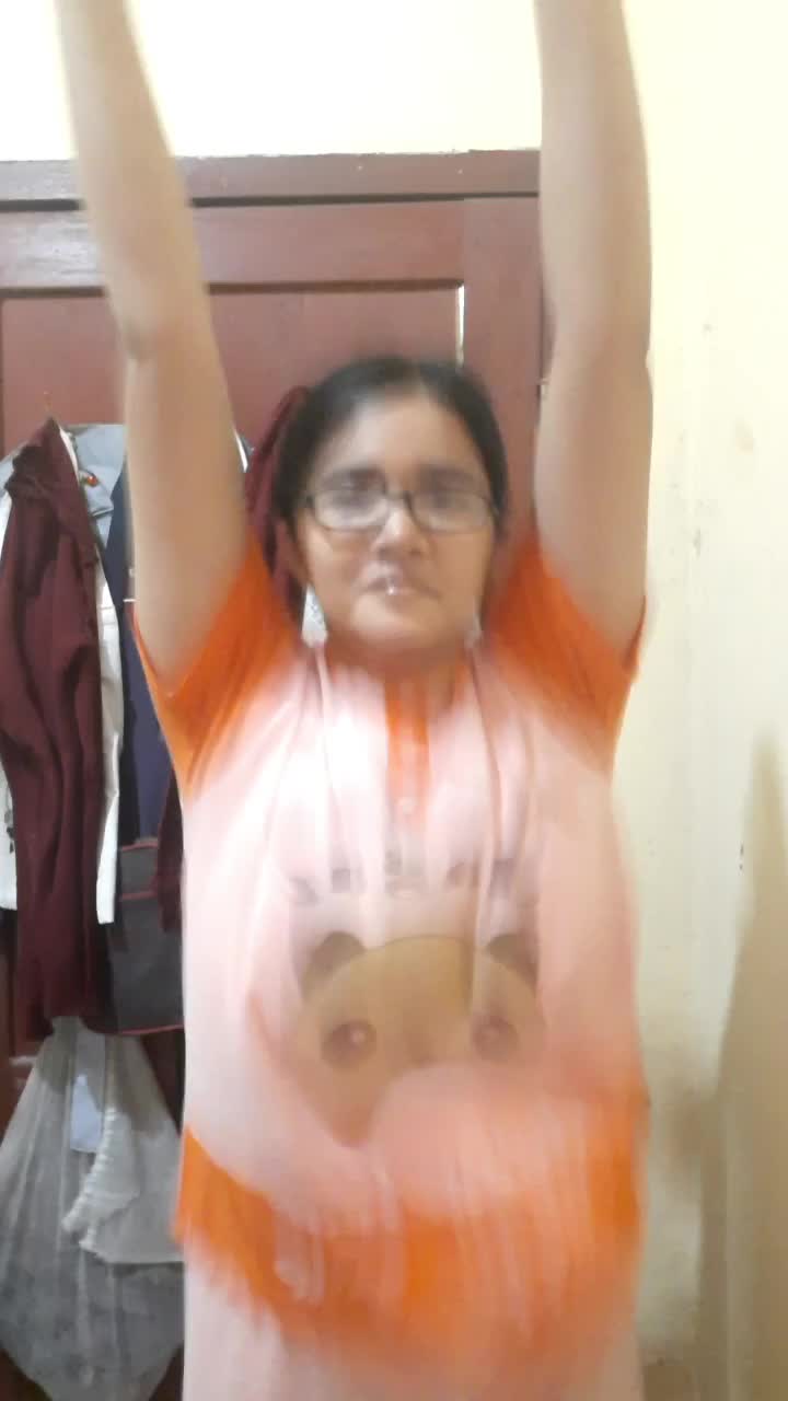 pemanasan tipis2 sebelum latihan dance