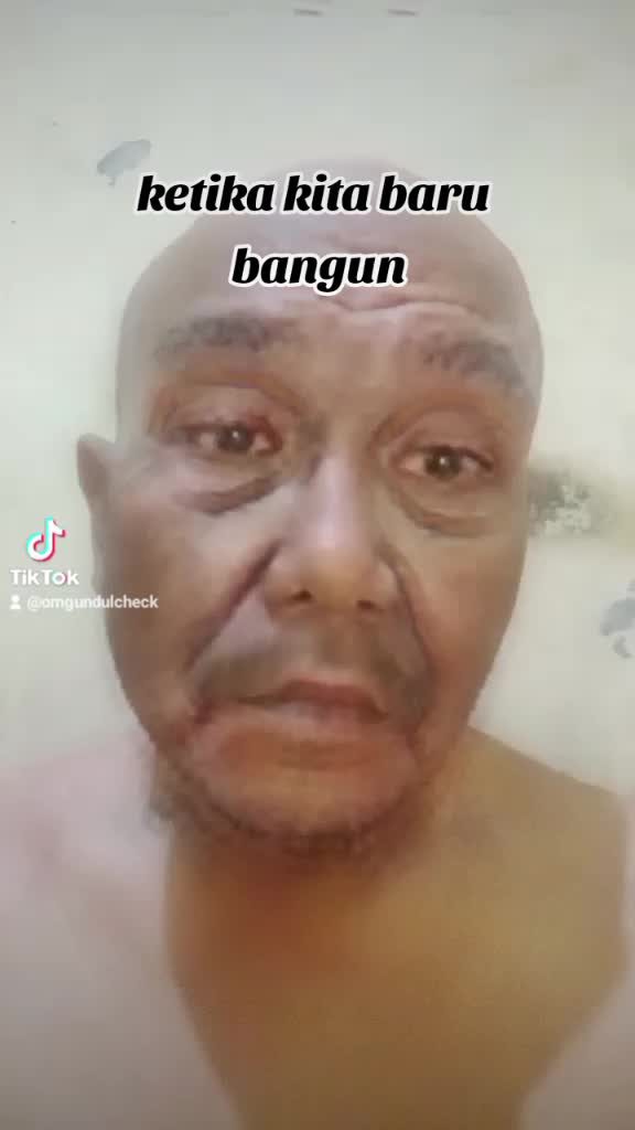 perbedaan bangun tidur dan stelah mandi