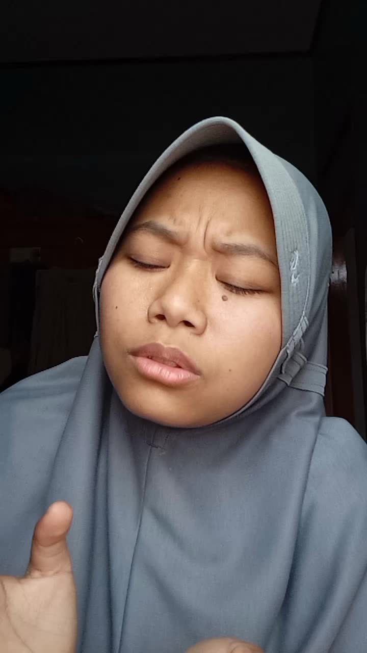NoviaNurjanah_20tahun_Tasikmalaya_(Antassalam). Bikin video diem² karena malu sama mamah bapak🥺 Bismillah semoga lolos biar kasih kejutan 