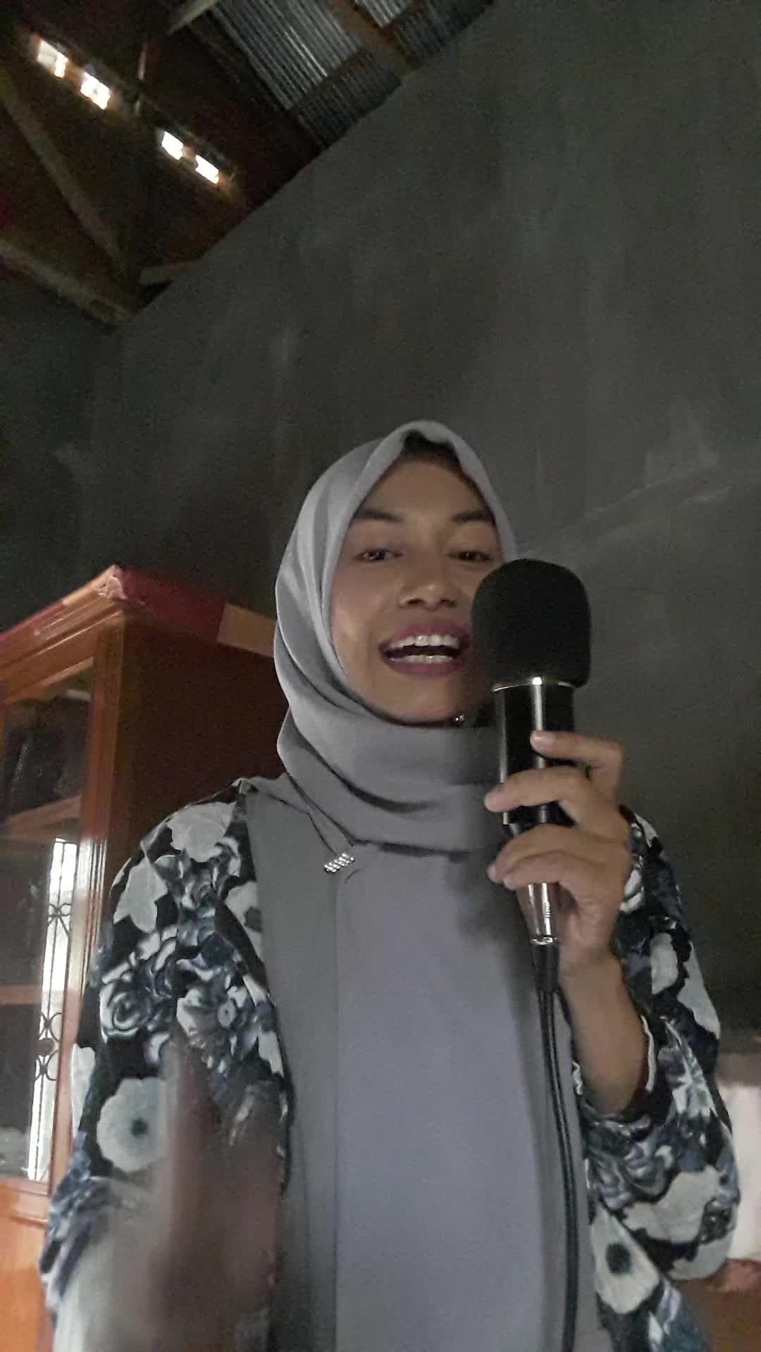 InsyaAllah "Pengobat Rindu" #OnlineAuditionRisingStarIndonesiaDangdut akan menjadikanku #risingstar & tampil di #mnctv mewakili Aceh