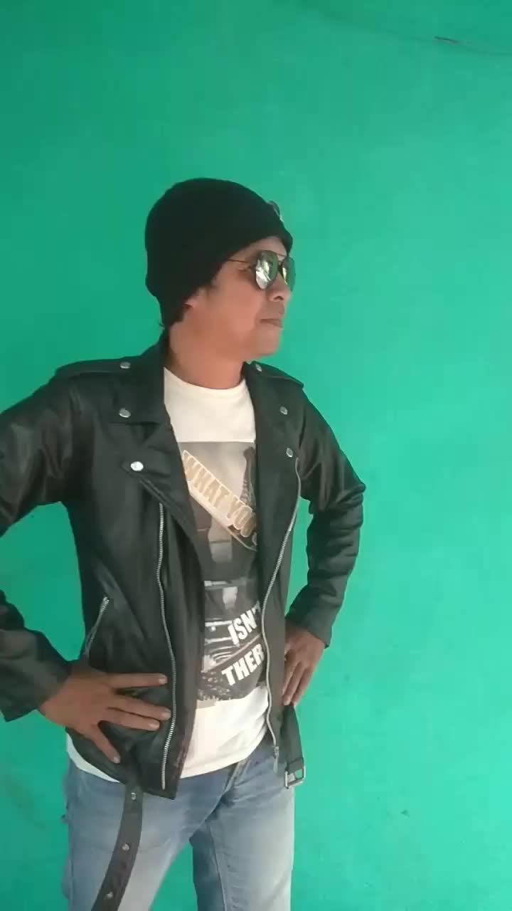 keluar kamu sekarang 