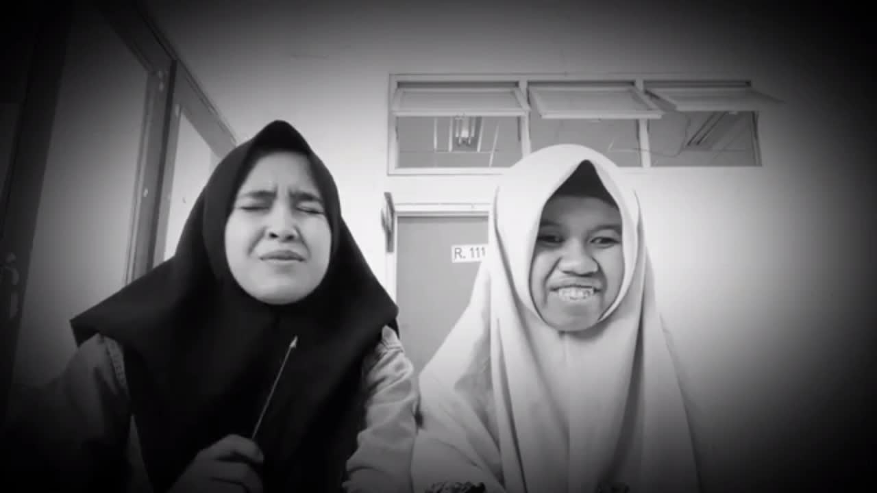 Tia Istiana_20_Jambi_Innal Habibal Mustafa #VoiceOfRamadhan