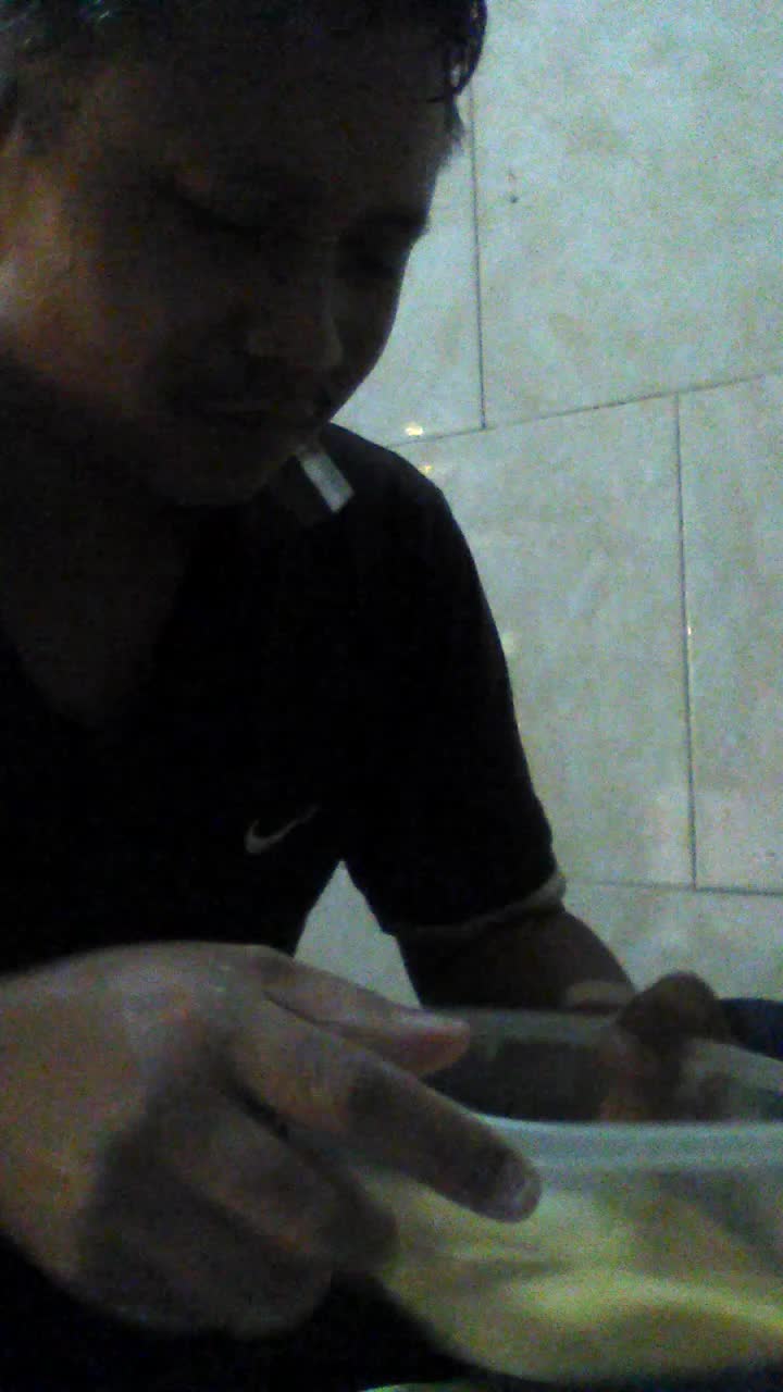 hbis pulang ngajar langsung bikin jajan sambil cover lagu,bantu vote share n like yah...#showyourtalent