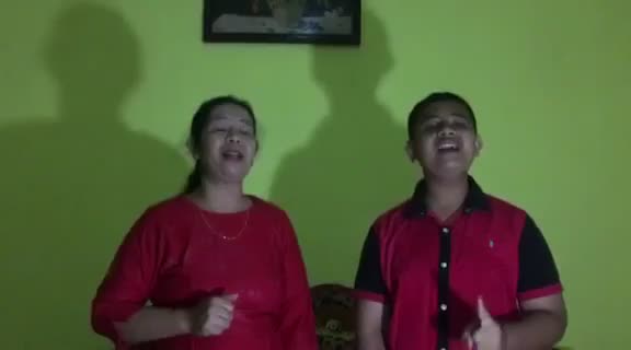 Mama Martince (45 Thn) Dan Anak Ariel Mere (14 Thn) asal SBD,NTT menyanyikan lagu Aku Pasti Kembali di Audisi #singlikemama #singlikemamagtv