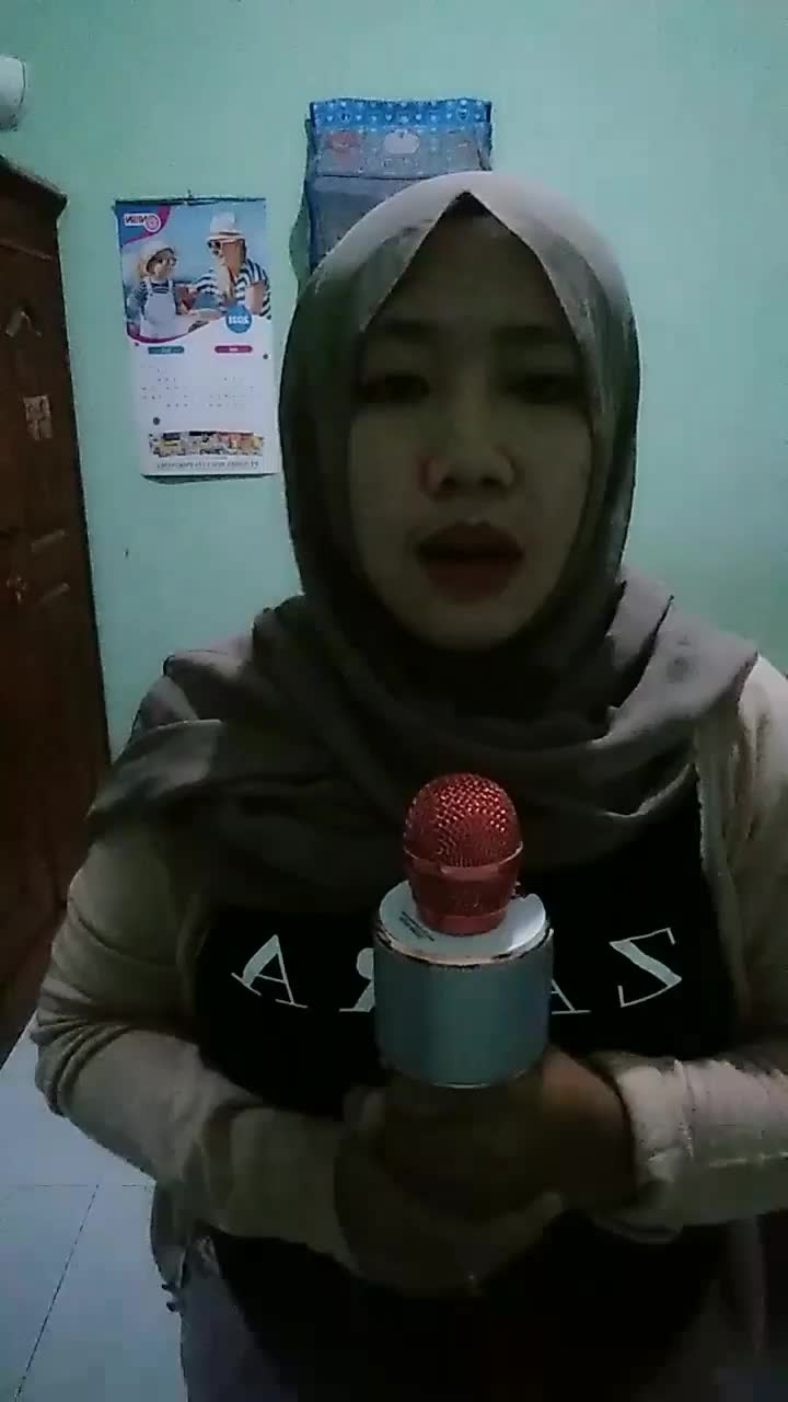 KDI 2021 Nama: Nurpadilah Asal Daerah: Kab.Tangerang Umur : 23 Tahun Judul lagu : Cincin Kepalsuan #ONLINEAUDITIONKDI2021
