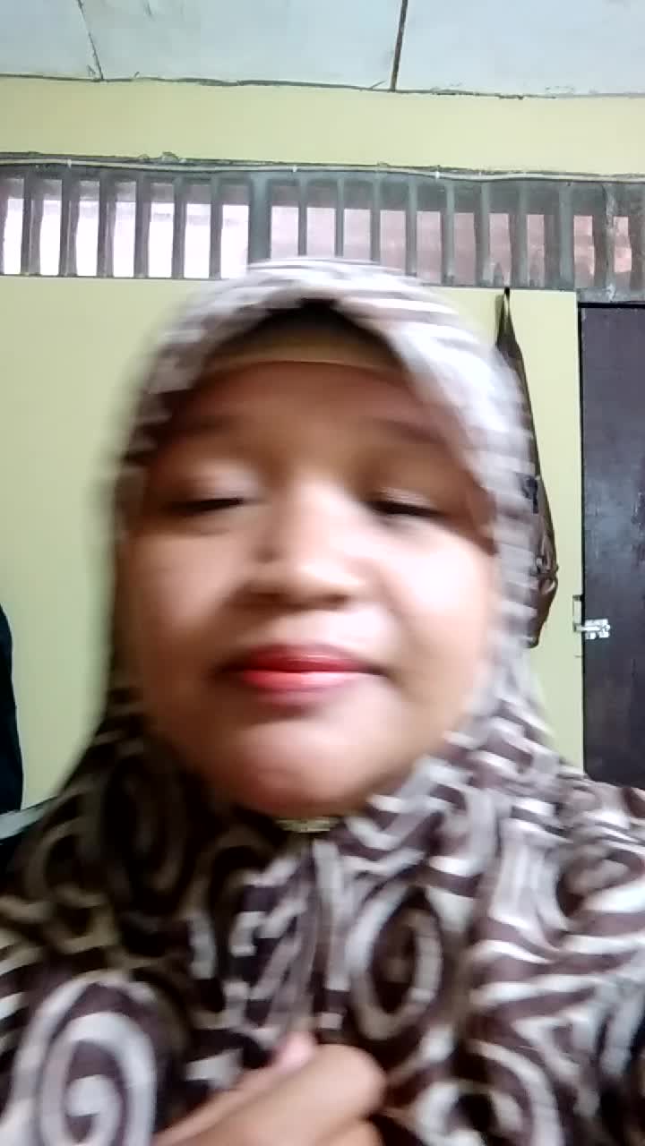 emak2 nyanyi..biar happy..imun naik#risingstaronlinedangdut mnctv