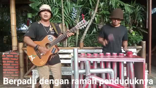 UNTUK INDONESIA lagu karya sendiri di iringi alat musik pipa pvc