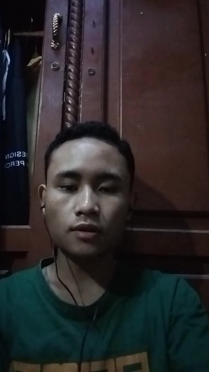 nama Misbah sabiran umur 17 tahun kota Bandung nomor hp 081318659351