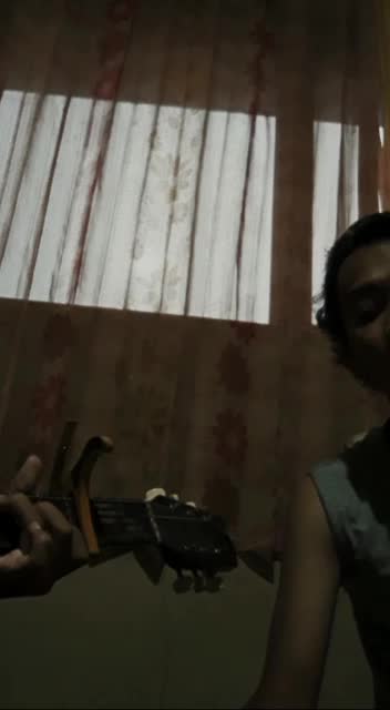 Okee bosq temen² semua, nyok mampir dulu liat dan video ku nii, jan lupa juga like ama komen kalo kalian syuka😁..Reff_Buih Jadi Permadani