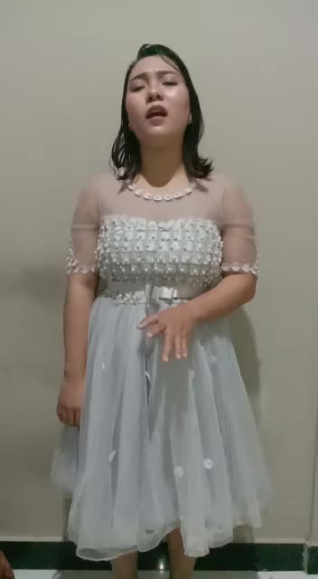 Saya KIKI REVALINA umur 26 tahun asal Tulungagung Jawatimur. Judul MASIH ADAKAH CINTA #ONLINEAUDITIONRISINGSTARINDONESIADANGDUT