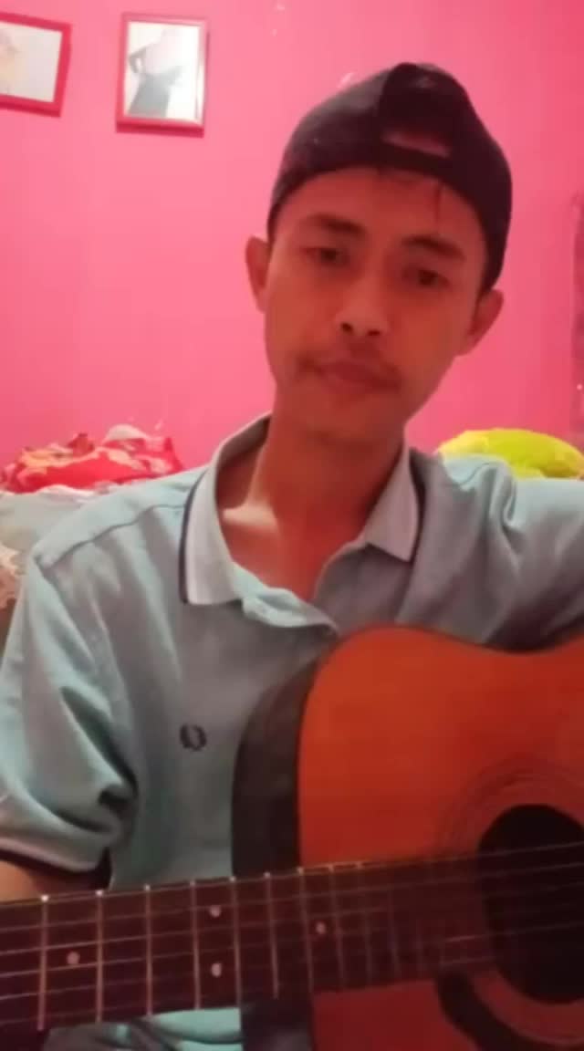 XF12021 SOLO ven'unKaditaSopyan 26Tahun Cianjur Semasa SMA Talimi Band 