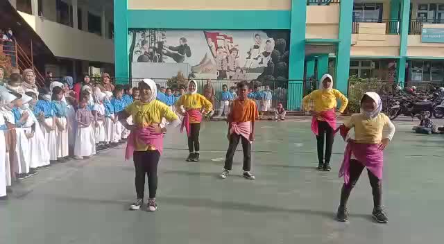 senam kreasi anak2 SDN Pondok Betung 01