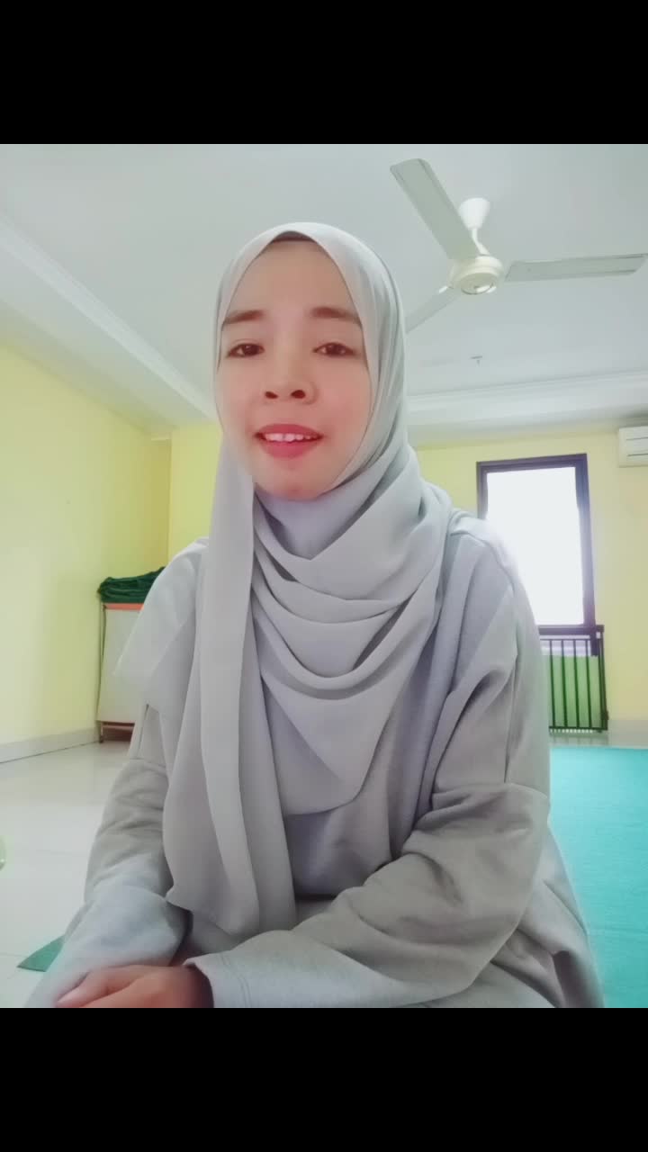 Nama: Isnia Wati-Umur: 25 tahun-Kota asal:Jakarta-Judul lagu: Albi nadak