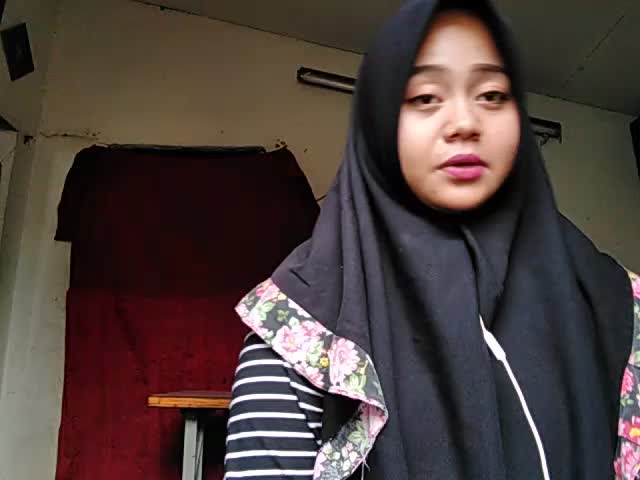 hallo aku Amalia Nurul khaerani,asal Bandung barat,umurku 22 tahun nyanyiin lagu nya teh oca ayat ayat cinta 😍🥰 #voiceoframadangtv