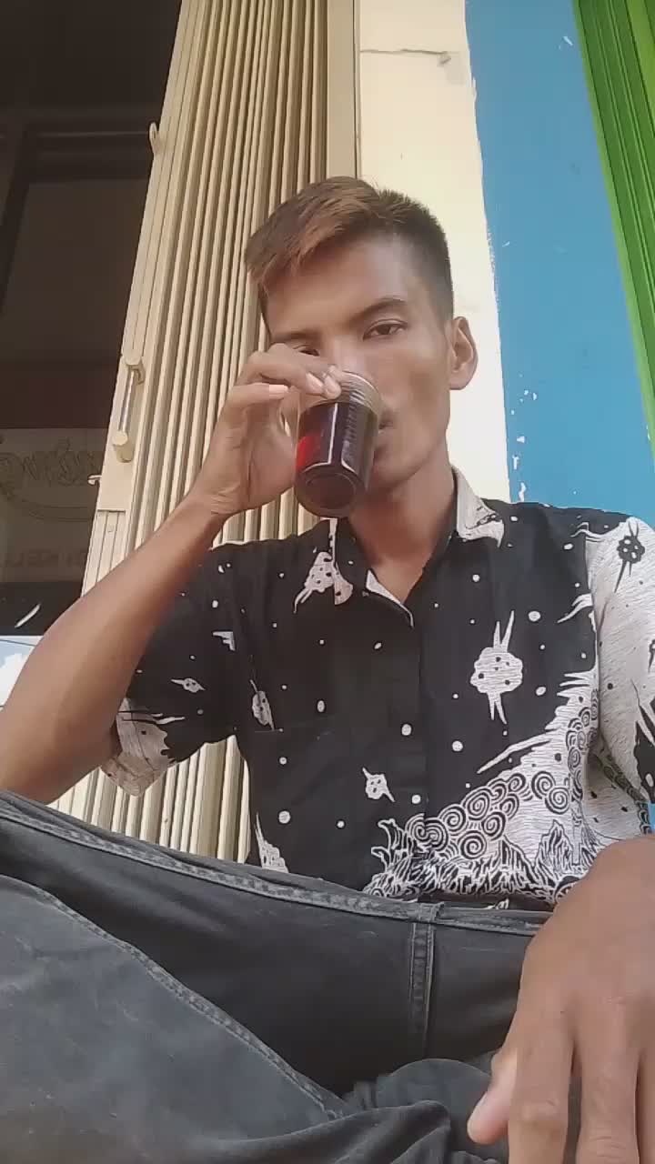 mas all lupa malah minum??
