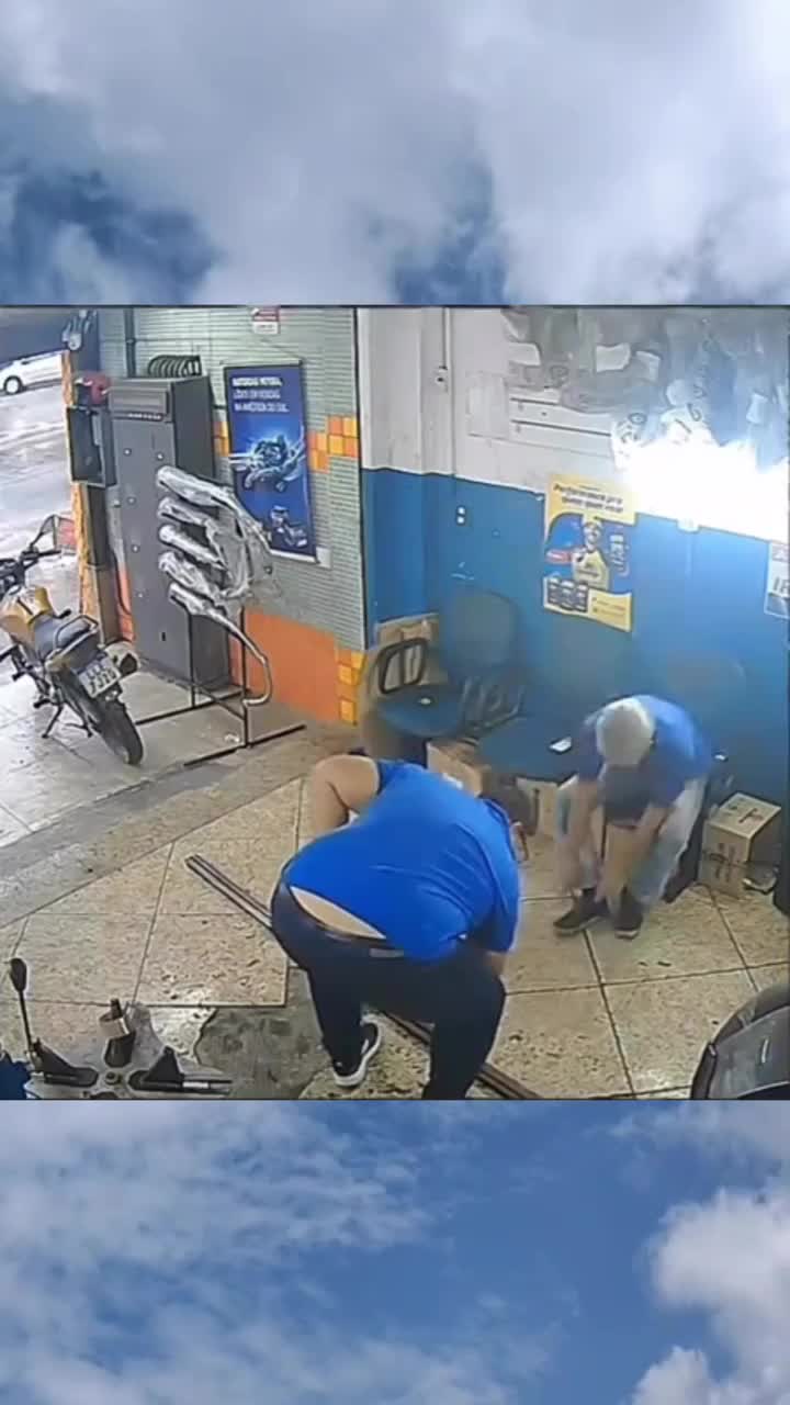 emang lagi sial banget hari ini kayanya