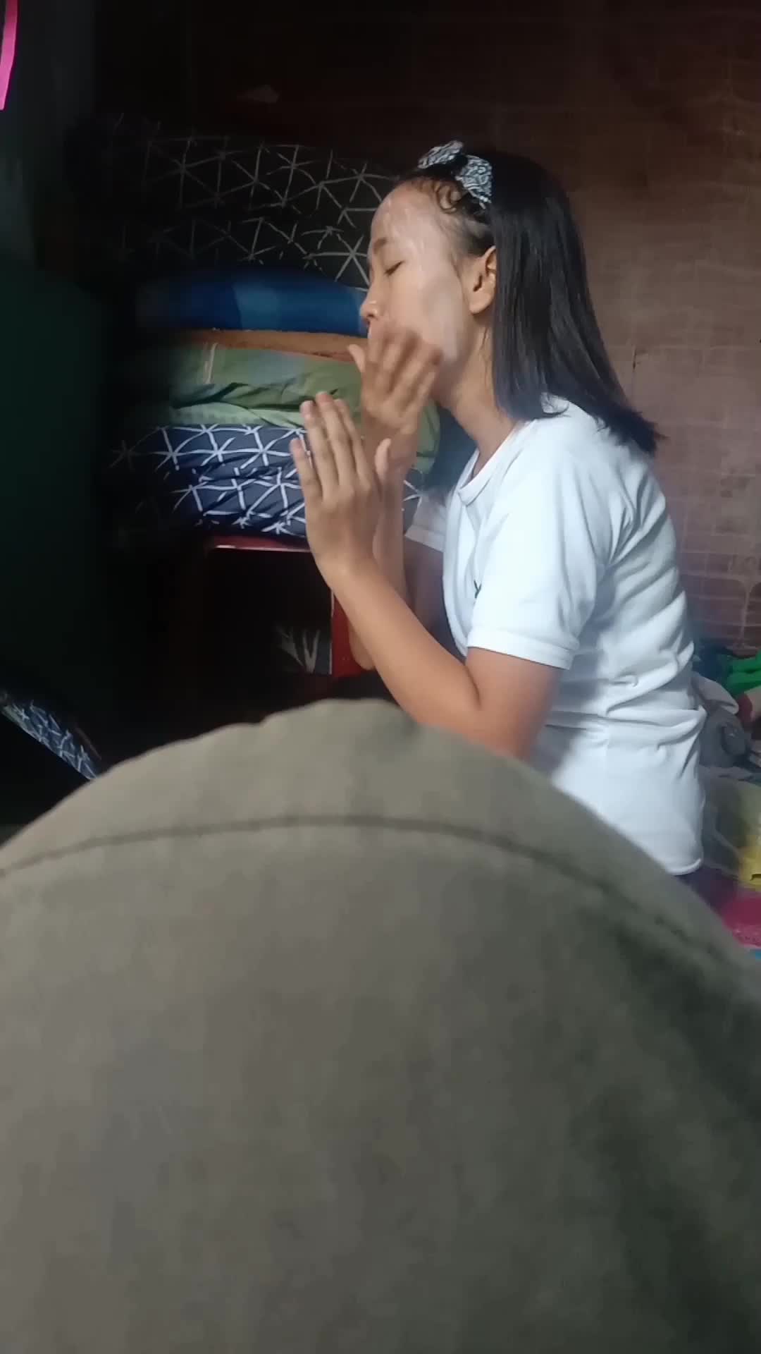 ada ada aja nih embak embak nya, pake sepion siapa mbak