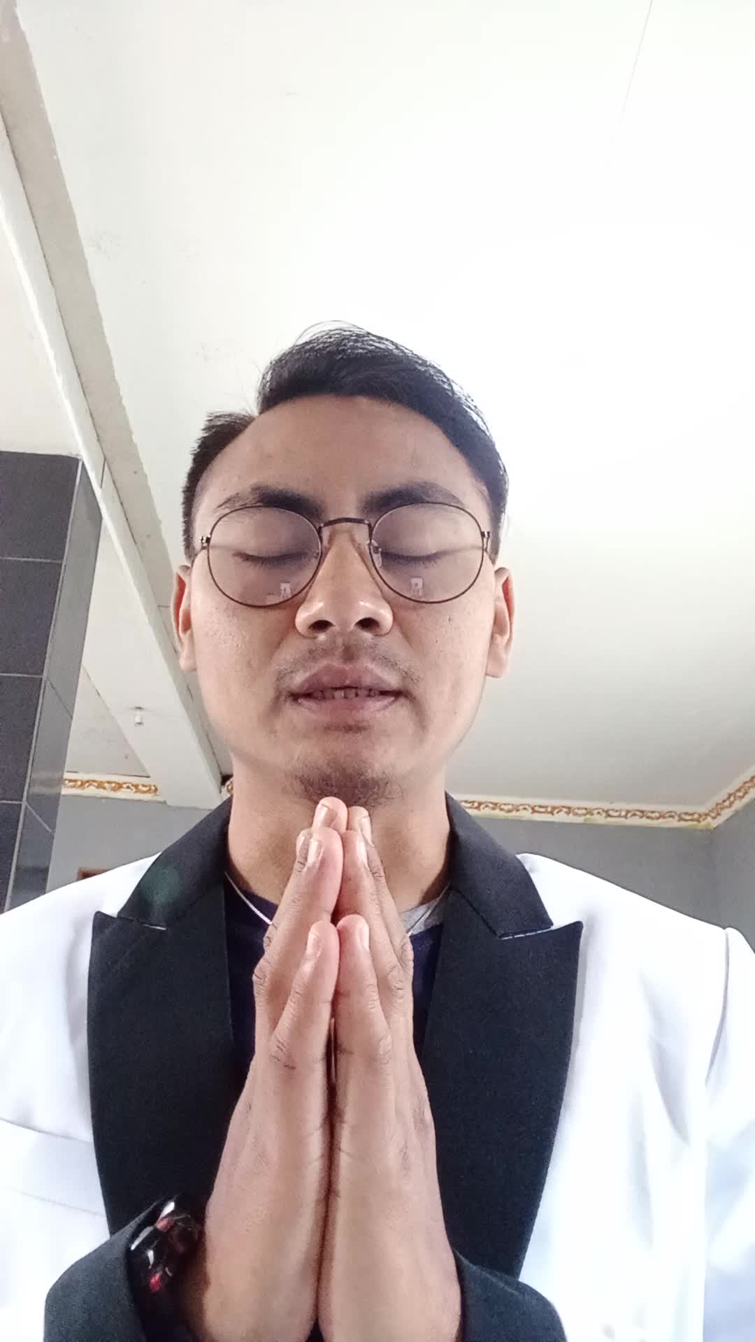 KDI 2021 Nama: Andri sunandar,26 thn, Asal Dari: kota cimahi, Judul lagu:kehilangan, #OnlineAuditionKDI2021