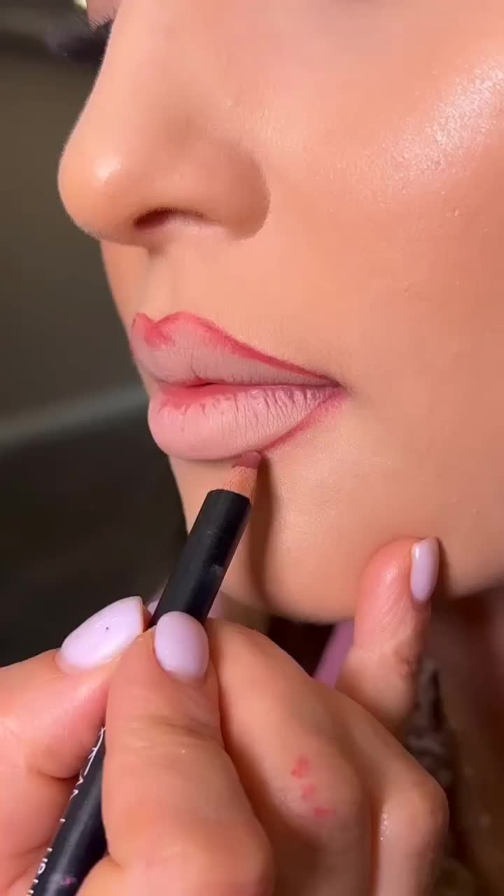 Yang mau bikin bibir cantik bisa ikutin inii