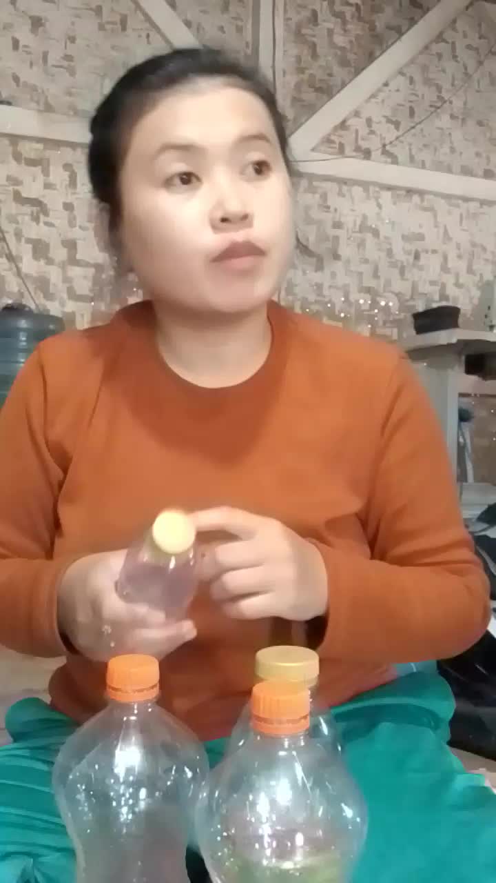 lagi Wawancara nenek nenek apapun pekerjaan nya yg penting slalu bersyukur 