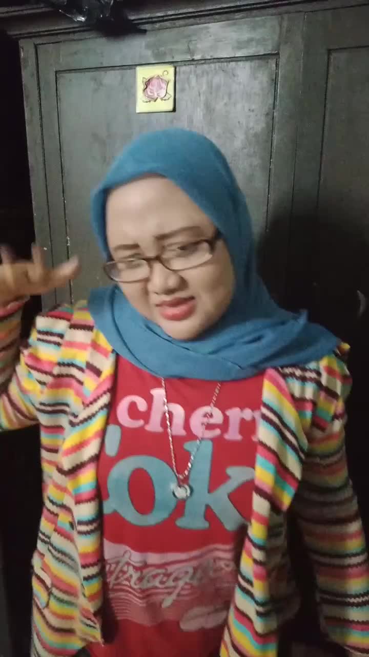 nak Apoy mana ya...