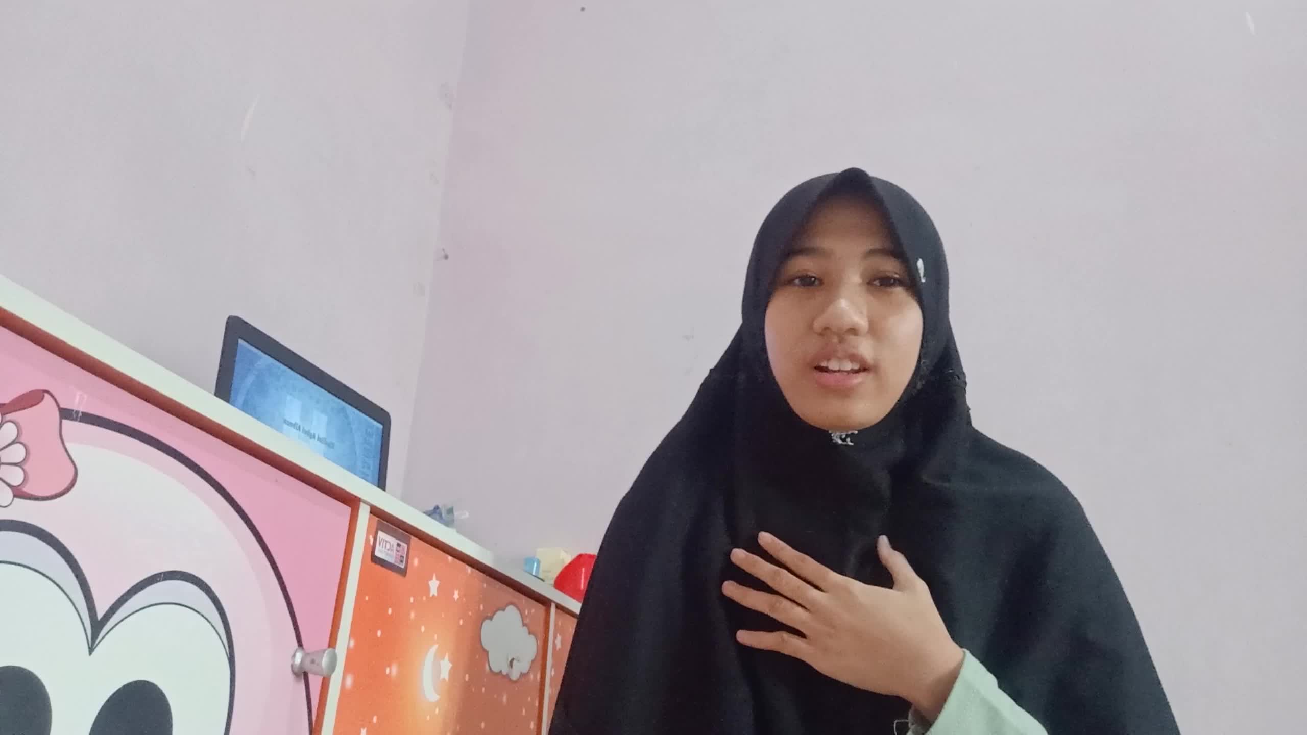 Ismy Azizah_15 Tahun_Buntok (Kalimantan Tengah)_Ghonnili