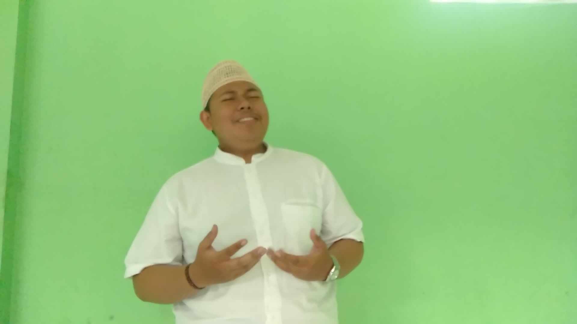 Nama: Muhamad Ibtisam Khan, Usia: 20thn, Asal: Bandung ,Judul Lagu: Ramadhan (Maher Zain)
