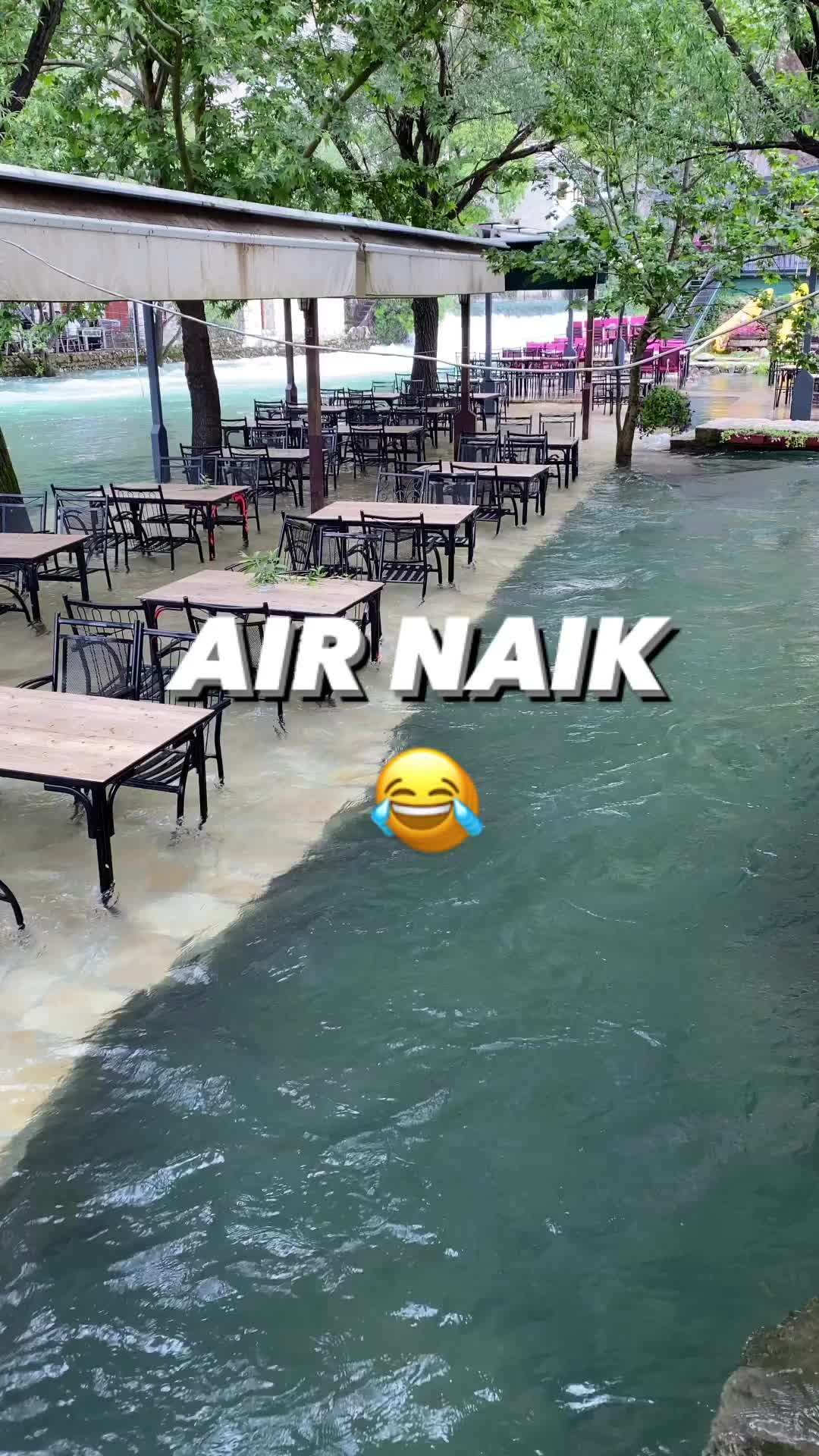 Baru pesen makan, masa tau2 digrebek perahunya nabi Nuh 
