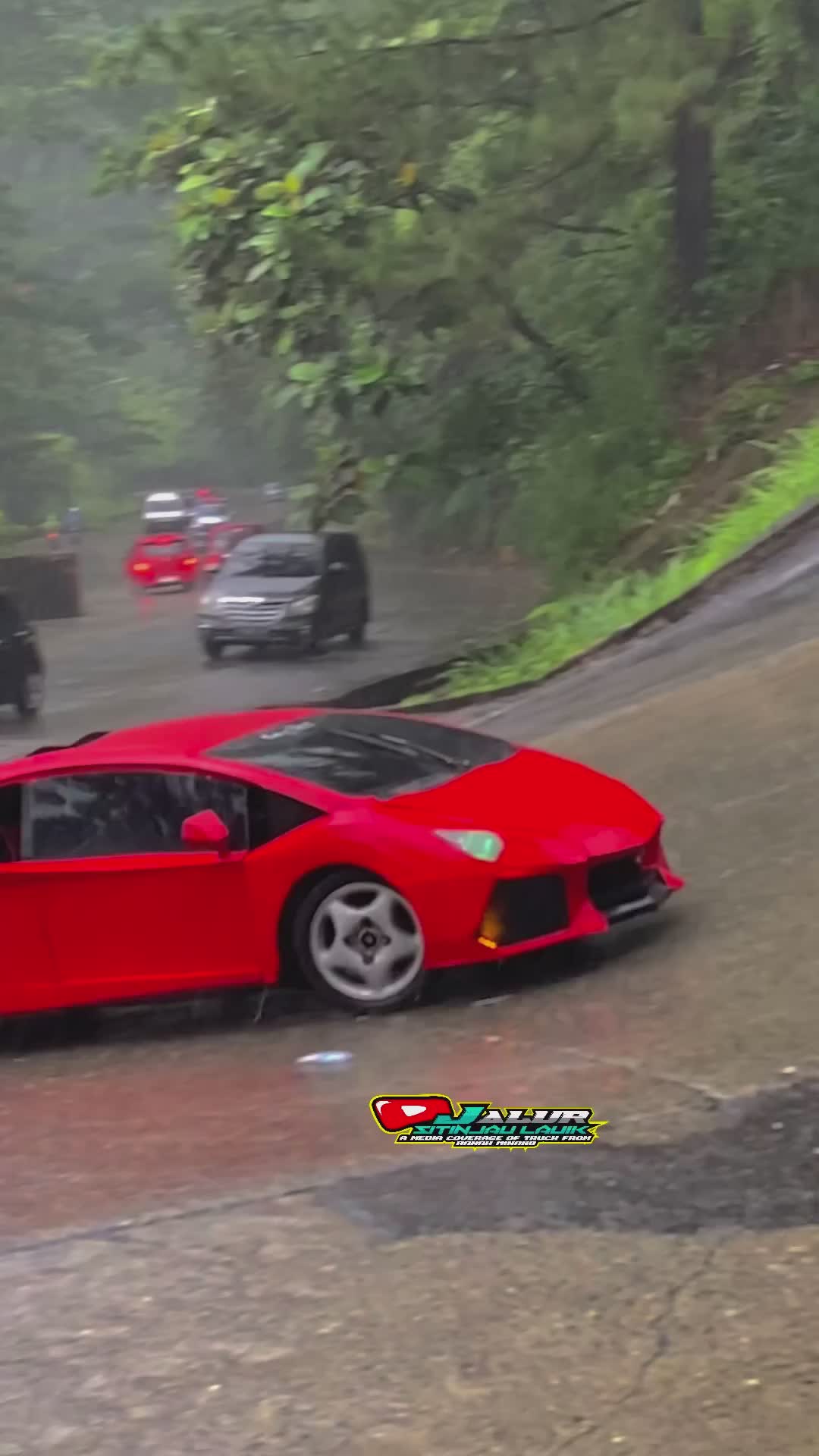 senengnya tahun ini mudik bisa bawa mobil sport